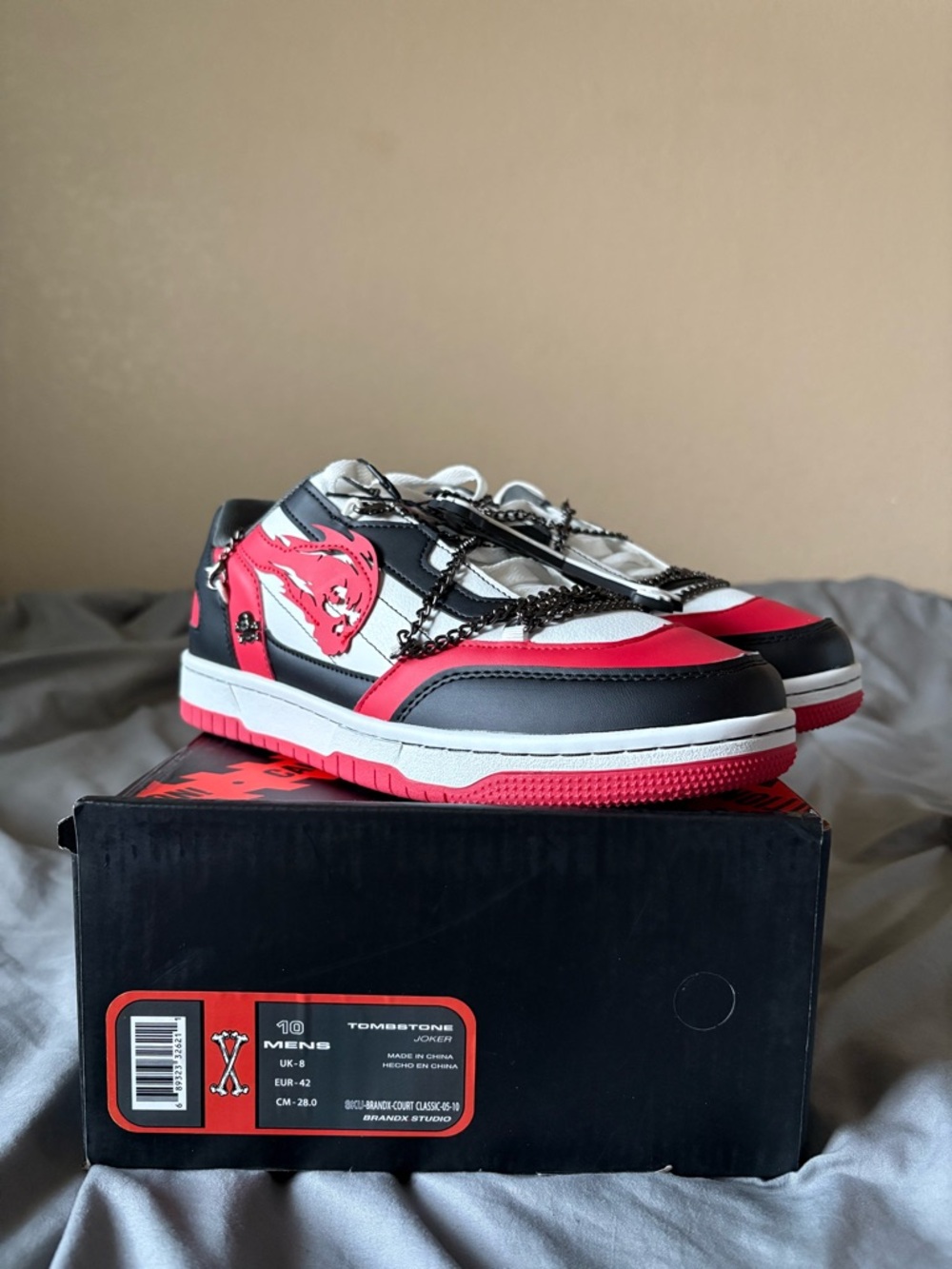 Watson "Court Classics"

Black, Red, and White